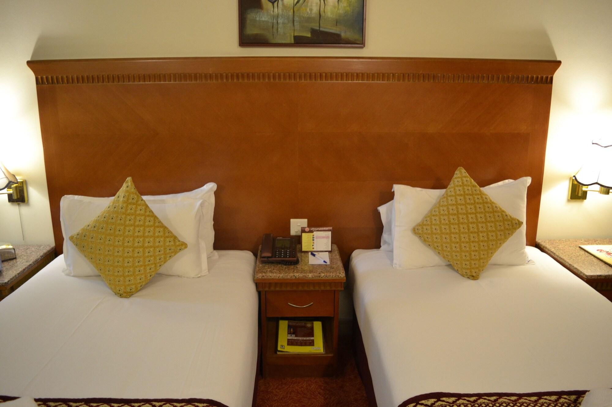 Ramee Guestline Hotel Dubai Eksteriør billede