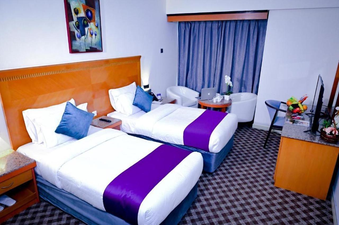 Ramee Guestline Hotel Dubai Eksteriør billede