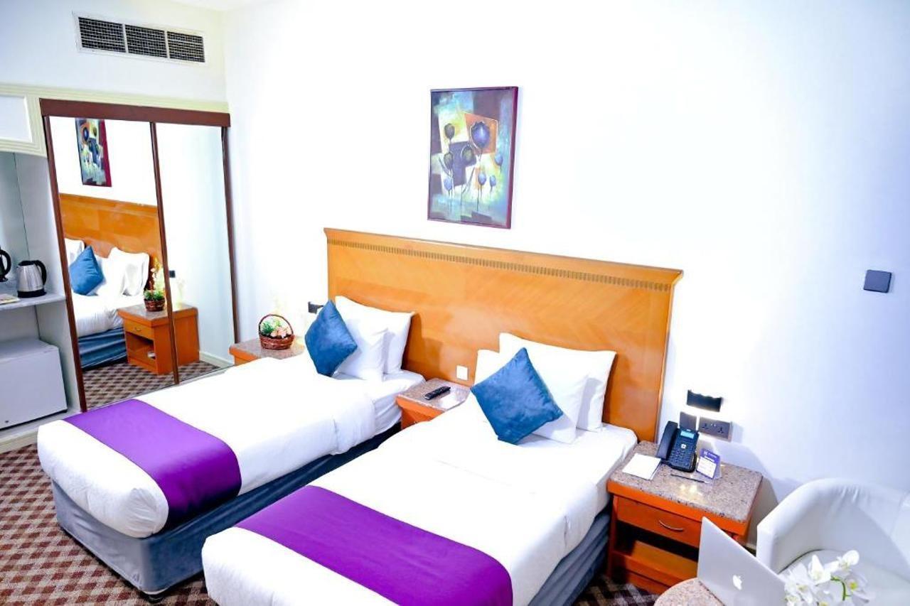 Ramee Guestline Hotel Dubai Eksteriør billede