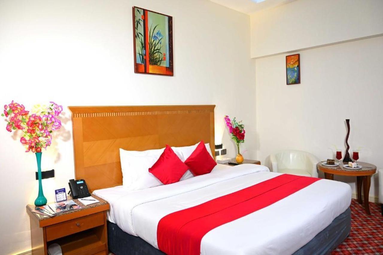 Ramee Guestline Hotel Dubai Eksteriør billede